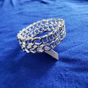 Silver stretch interlocking chain design bracelet